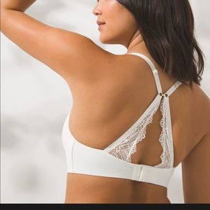 Soma ENBLISS 34DD
Luxe Lace Back Wireless Bra